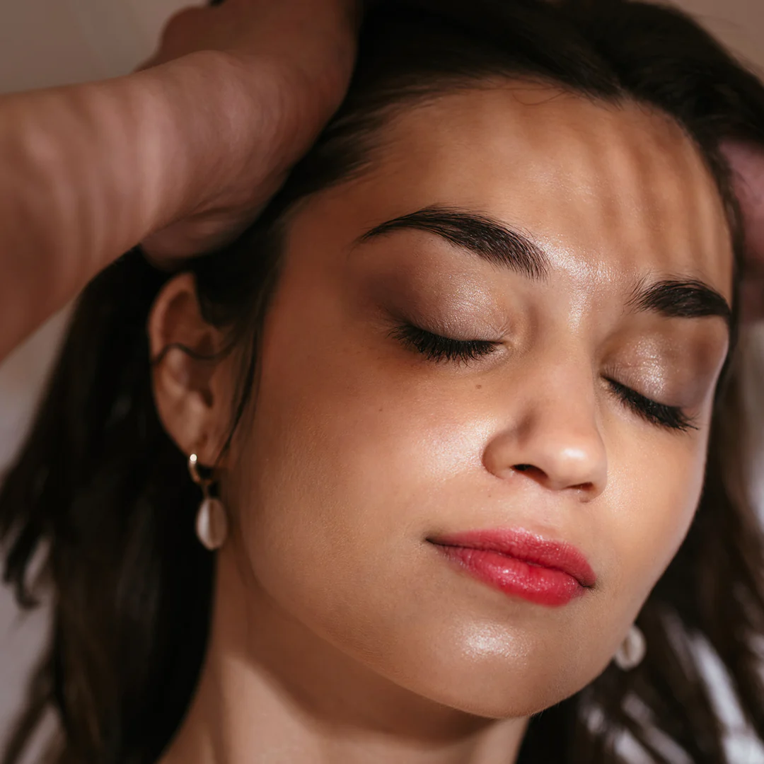 健康な頭皮が強く輝く髪に欠かせない理由