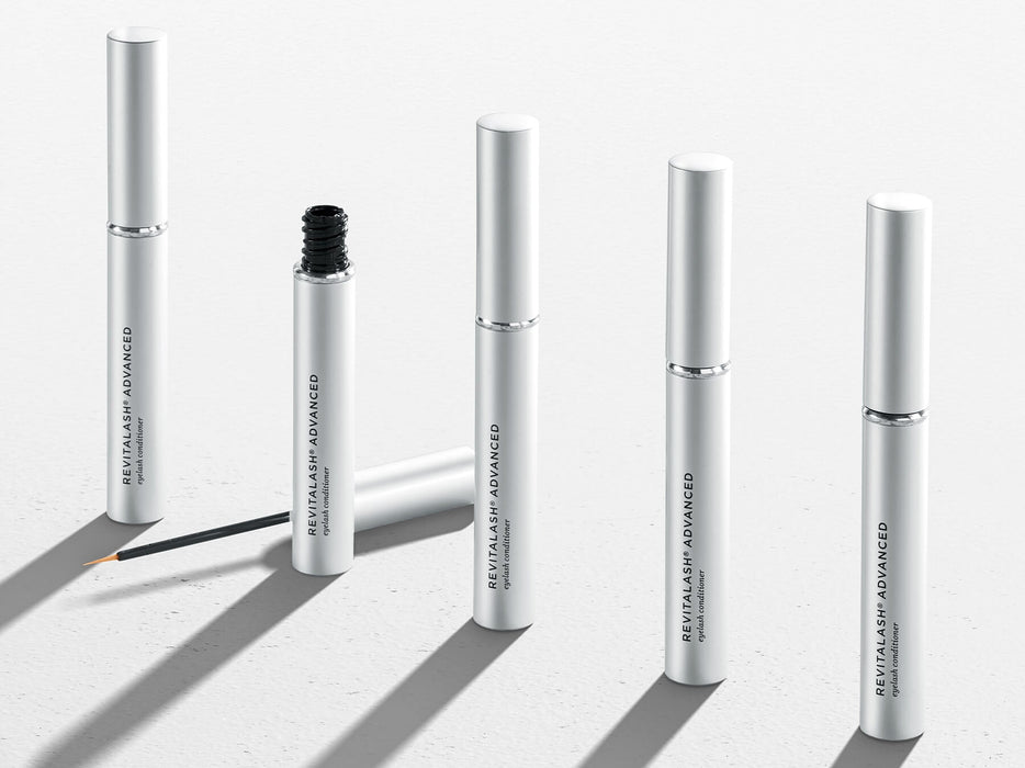 まつげ美容液を1,000万個販売