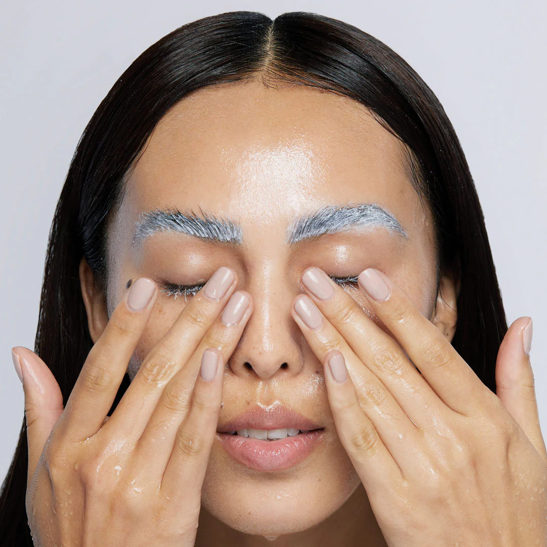 まつ毛・眉毛が傷んでいる？そんな時は 